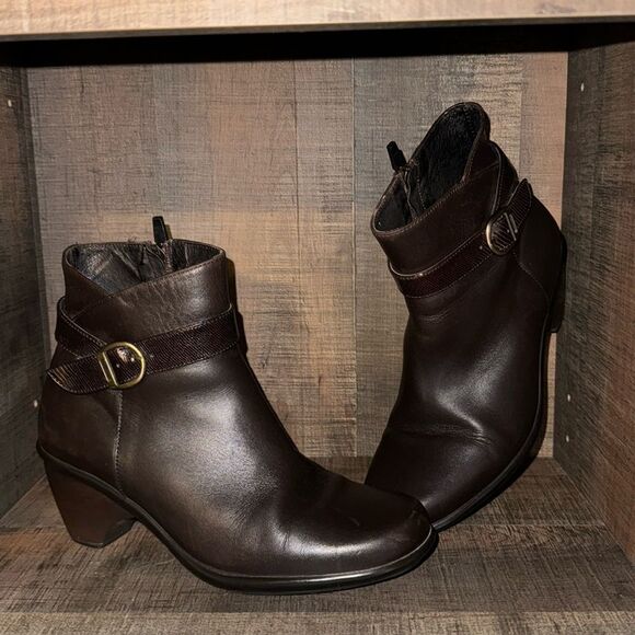 DANSKO boots- size 38 (8) - Picture 1 of 13